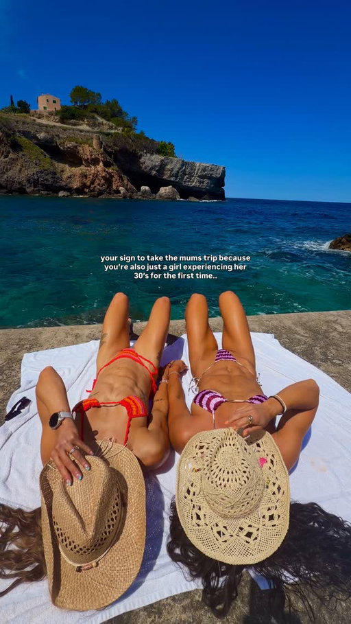 this and no one asking us for a snack ☀️🇪🇸

#fitnessmum #crossfitgirls #girlstrip