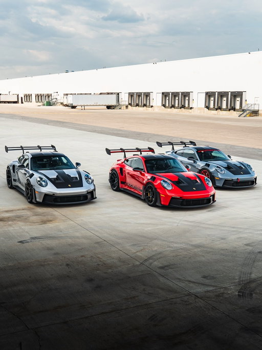 Birds of a rear wing flock together. 

📸 @rannked

#PorscheCanada #911GT3RS #MyPorscheMomentCanada