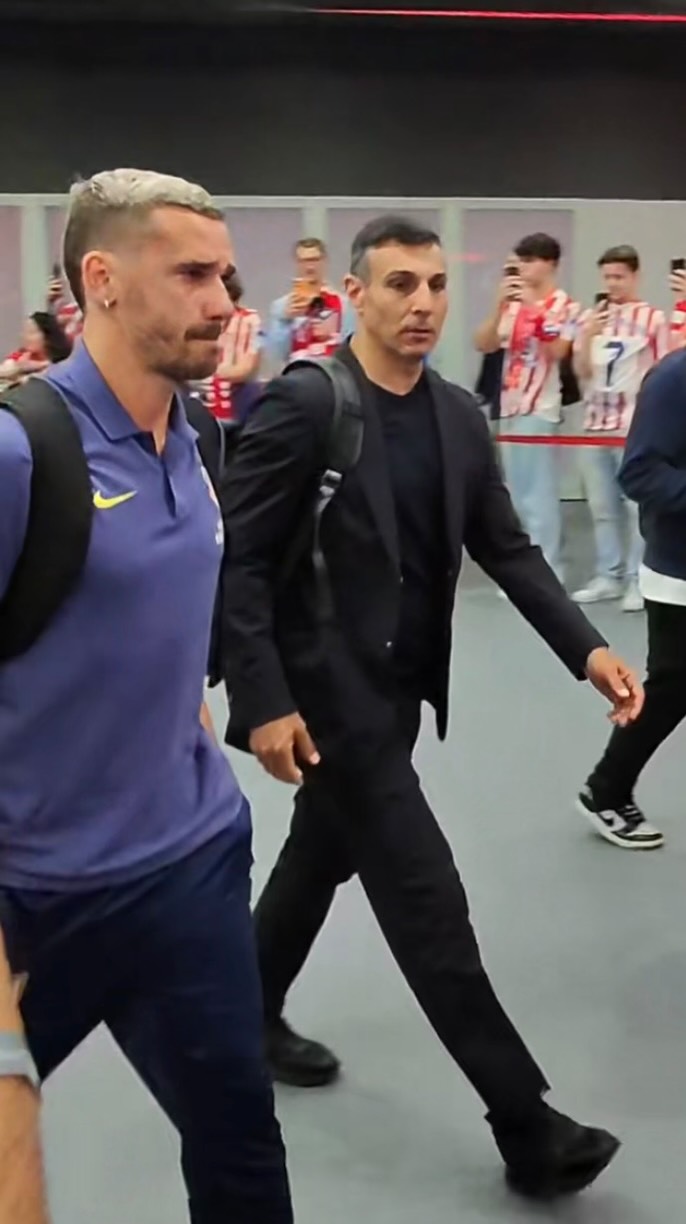 𝟭𝟬 𝗬𝗘𝗔𝗥𝗦 at Atlético ❤️🤍

🏟️ 500 games 
⚽ 212 goals
🅰️ 100 assists

🏆 UEFA Europa League
🏆 UEFA Super Cup
🏆 Spanish Super Cup 

An absolute Atlético legend 👏