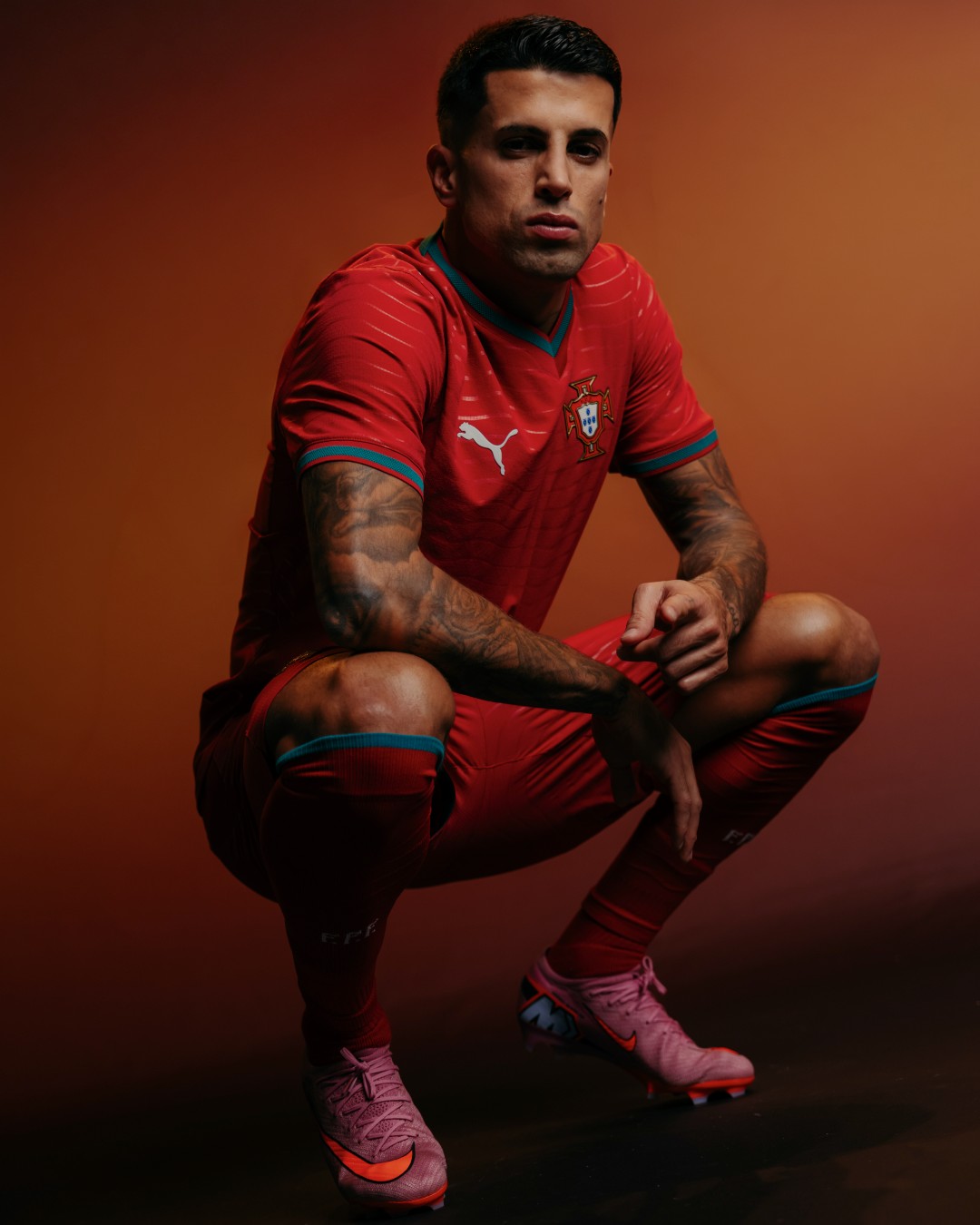 𝗗𝗢 𝗠𝗘𝗜𝗢 𝗗𝗔 𝗥𝗨𝗔 😮‍💨 João Cancelo selou a vitória do FC Barcelona 🏹✨ #VaiDarPortugal

𝗙𝗥𝗢𝗠 𝗗𝗜𝗦𝗧𝗔𝗡𝗖𝗘 😮‍💨 João Cancelo sealed the win for FC Barcelona 🏹✨ #ItsPortugalTime
