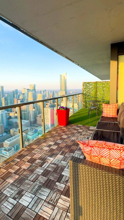 Balcony season is officially here! 🌤️🏙️🩵

I truly forgot how much I love this little space, it’s my favourite little escape in the city. 

_______________________________________________
#balconyseason #summerinthecity☀️ #torontocondos #torontosummer #balconyview