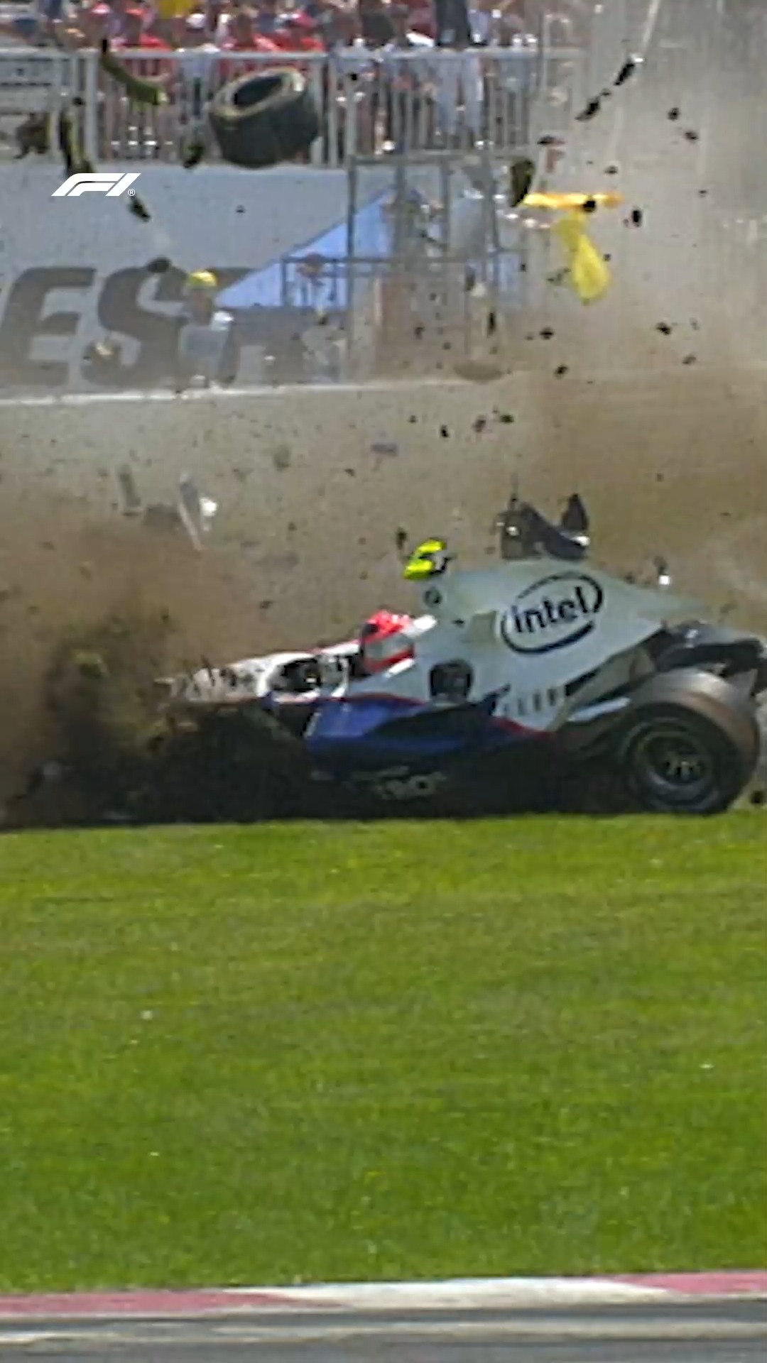 From a terrifying crash to a race win only a year later 😮‍💨

In 2007, Robert Kubica suffered this huge impact at the Canadian Grand Prix, but went on to win at the same track in 2008! 💪

#F1 #Formula1 #CanadianGP