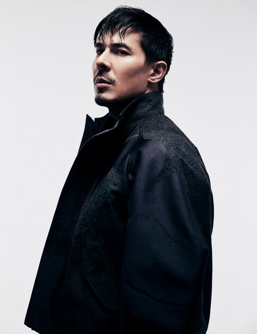 For @lewistanofficial, discipline has never been separate from identity. With ‘Mortal Kombat 2’, the actor steps further into a cinematic universe built on physical intensity, control and heritage — but behind every fight sequence lies something more personal: emotional precision and the quiet force of someone shaping his own mythology.

In our new cover story from issue #65 of Xmag UK, Lewis reflects on martial arts, masculinity, family history and the making of a career entering its most powerful stage. Read the full interview in our digital edition, now available on @pressreader, and you can purchase the print issue via the link in our bio and soon across the UK. 

Lewis is wearing @isseymiyakeofficial for the cover 

Photo by @davidreissphotography
Creative Direction @hernanripiert
Styling @olgatimofejeva assisted by Kitty Faulkner
Grooming @melodymakeup_
Editor @nachoxmag 

#MortalKombat #lewistan