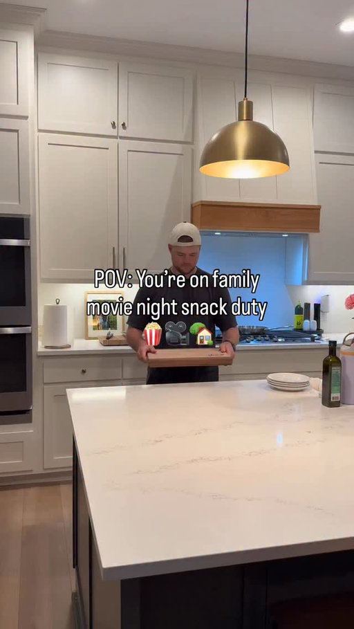POV: You’re on family movie night snack duty 🍿🎥🏡 #lifestylevlog #dayinthelife #dessertrecipe