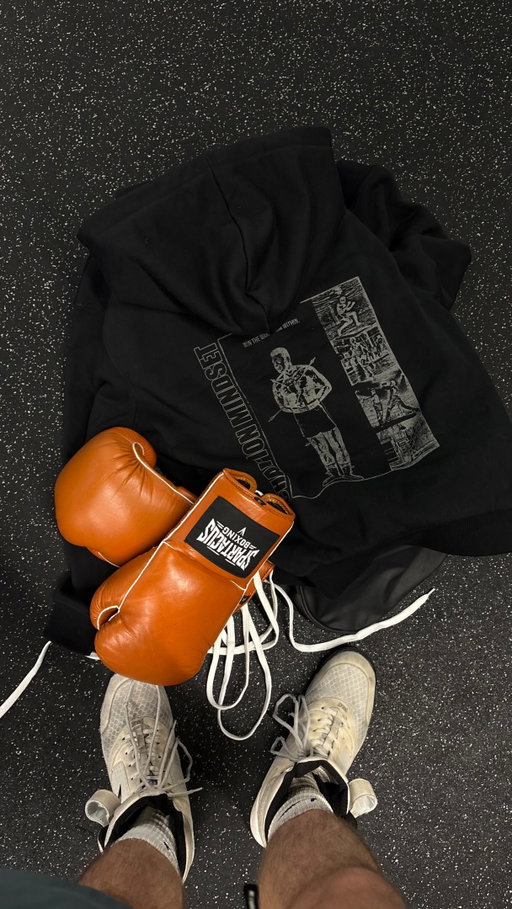 Drop day is approaching now it’s time to put in the real work. 

Day 6 of champ files building @chmpmdst a brand that represents the culture and mindset of boxing.
-
-
-
#boxing #boxeo #boxingtraining #boxinglifestyle #boxinglife