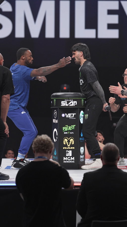 Both stumbled. 1 got the KO. 😤 @HuntterHassanin 

Rewatch all the action from $VET #PowerSlap20 NOW on YouTube