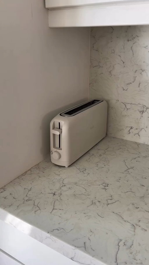 our 2-Slice Slim Toaster is the #1 Toaster for a reason 🌟 it's made to take up less space so you can toast more!

🎥: @kayla.amme

link in bio to shop!