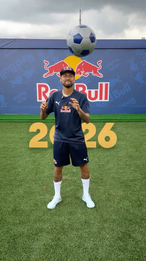 79 goals for Brazil, and not done yet ⚽️

see you on the pitch @neymarjr 🤝

#redbull #givesyouwiiings #energydrink #football #soccer