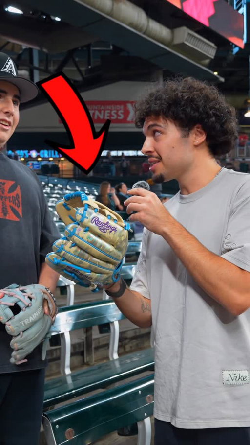 Get a Ball, Win the Glove 😳

#baseball #mlb #d1baseball #rawlings