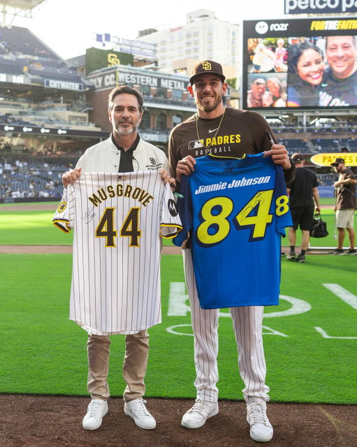 7‑time NASCAR Cup Series champion, NASCAR Hall of Fame member, and El Cajon native Jimmie Johnson 🤘