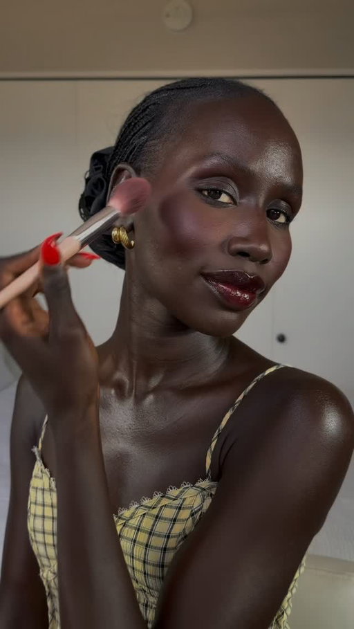 Nothing a blush can’t fix🍒♥️

 

 

#blush #blackgirlmakeup #viral