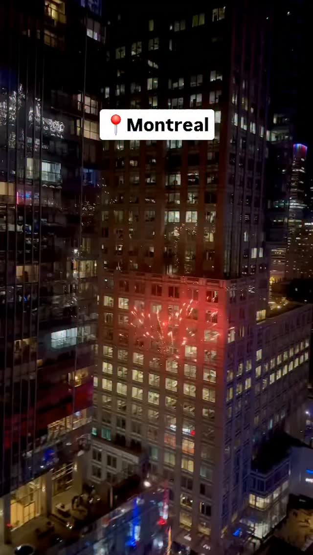 Meanwhile downtown Montreal outside the Bell Centre after the Habs beat the Sabres to move on to Round 3 (Eastern Conference Finals) of the 2026 Stanley Cup Playoffs! 

📽: @enarwen3