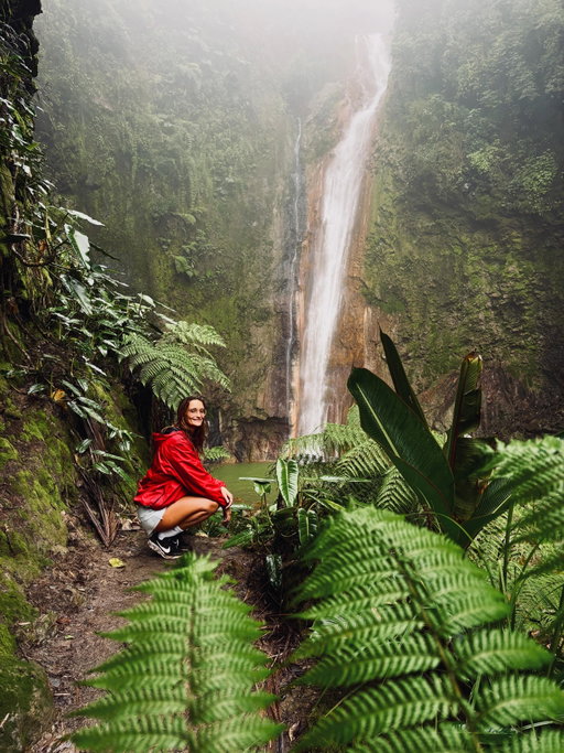Last waterfall hike in Costa Rica 🌿 

It’s been a ride these last couple days. So much preparations, moving, packing and getting everything ready. And then, life plans it differently again. It was one of these “just go with the flow” kind of moments, which always test my patience a lot 😂. 

Spending the past days exploring some places of Costa Rica I still didn’t know after almost a year living here now and my I think 6th time visiting this country 🌸🇨🇷
– I guess you can always see something new in the already familiar. 

Took a bit of a break lately but I’m happy and excited for the next adventure ahead.  I’ll keep you updated again. 🥰✨ 

➡️ See you soon Colombia 🇨🇴 

#waterfall #puravida #explore #outdoortravel #costarica