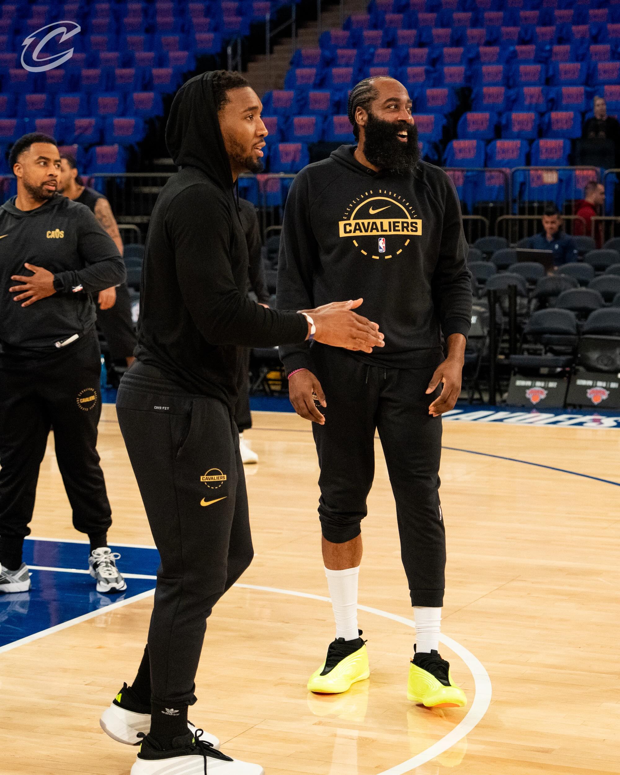 😁 ALL SMILES FOR EASTERN CONFERENCE FINALS. #LetEmKnow