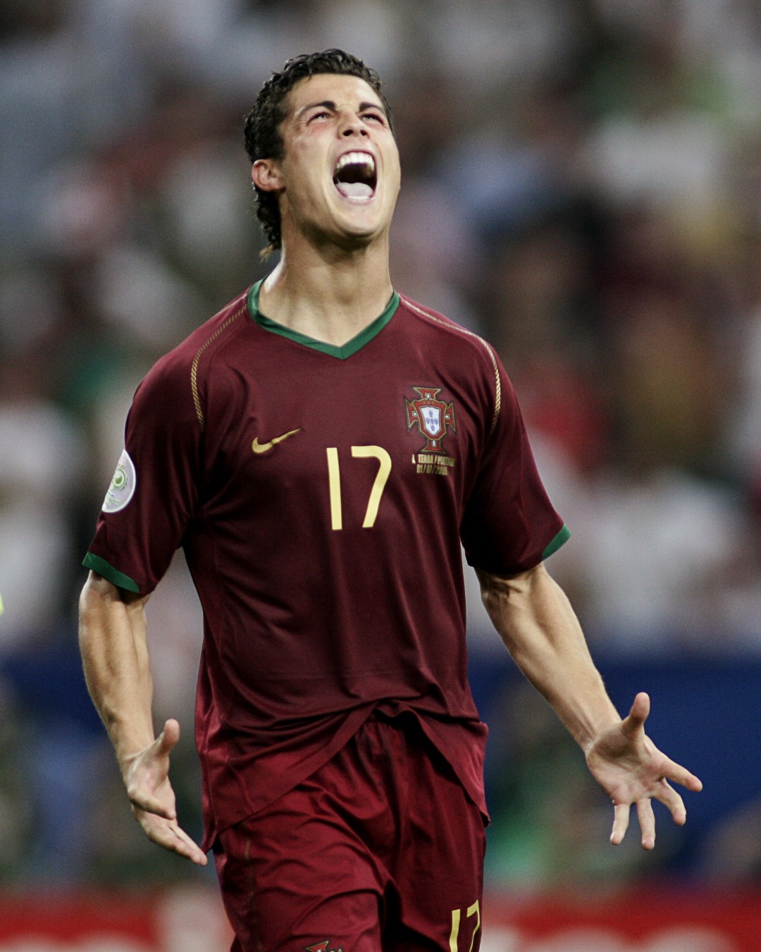 𝗢 𝟲.º 𝗠𝘂𝗻𝗱𝗶𝗮𝗹 ✨ O Capitão ©️🇵🇹 ao longo dos anos. 😮‍💨 #VaiDarPortugal

𝗧𝗵𝗲 𝟲𝘁𝗵 𝗪𝗼𝗿𝗹𝗱 𝗖𝘂𝗽 ✨ Cristiano Ronaldo ©️🇵🇹 throughout the FIFA World Cups. 😮‍💨 #ItsPortugalTime