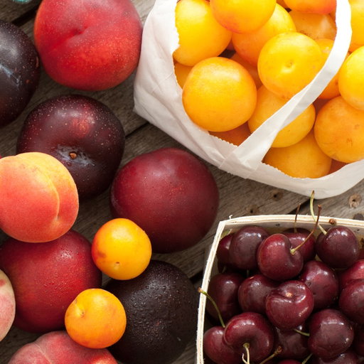 ⭐
The stone fruit season begins.
Fresh arrivals that hint at the abundance ahead.

Get in early.

#UnionMarketNYC; #UnionMarketNYCSeasonal; #UnionMarketBrooklyn;
#BrooklynEats #NYCFood