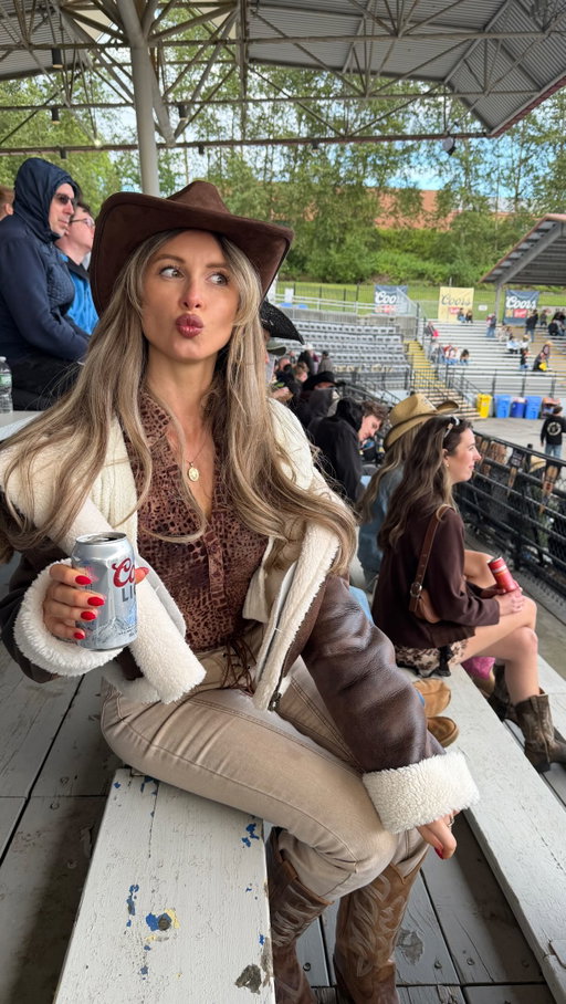 I loved the demolition derby at @cloverdalerodeo 🐂🤠🚐🔥 this year the fair was bigger, louder and more chaotic than ever - in the best possible way! 82k people came through for May long weekend. 

I think I’m ready now for the Calgary stampede 😜 

#cloverdalerodeo #explorebc #bcevents #discoversurrey #demolitionderby