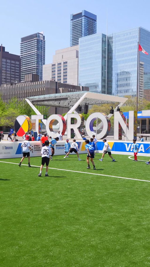 Toronto just got a new place to play ⚽️🇨🇦

Today, alongside Visa Canada (@visaca), we celebrated the opening of the Visa Street Soccer Park at Nathan Phillips Square — a vibrant new space for community, culture and the love of the game ahead of FIFA World Cup 26™.

The park features two mini pitches, local art, free programming, and a commitment to making soccer more accessible for youth across the city through Toronto’s Soccer for All Legacy program.

Open now through July 19 — come tap in and play.

#FIFAWorldCup26 #WeAreToronto 

Toronto vient de se doter d’un nouvel espace dédié au football ⚽️🇨🇦

Aujourd’hui, en collaboration avec Visa Canada (@visaca), nous avons célébré l’inauguration du Visa Street Soccer Park à Nathan Phillips Square — un nouvel espace dynamique dédié à la communauté, à la culture et à la passion du football, à l’approche de la Coupe du Monde de la FIFA 2026™.

Le parc comprend deux mini-terrains, des œuvres d’art locales, des activités gratuites et s’engage à rendre le soccer plus accessible aux jeunes de toute la ville grâce au programme Soccer for All Legacy de Toronto.

Ouvert dès maintenant et jusqu’au 19 juillet — venez vous amuser et jouer.

#FIFAWorldCup26 #NousSommesToronto