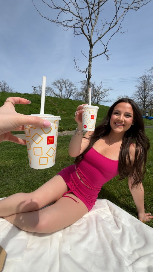 #ad It doesn’t get much better than $1 plus tax small iced coffees & fountain drinks all summer long!  Starting  today (May 19), Summer Drink Days are officially back at @mcdonaldscanada ☀🥤🎾

McDonald’s app users can enjoy any size fountain drink & a small or medium iced coffee for only $1 plus tax! App offer limit: Twice per day, 5 item limit per order