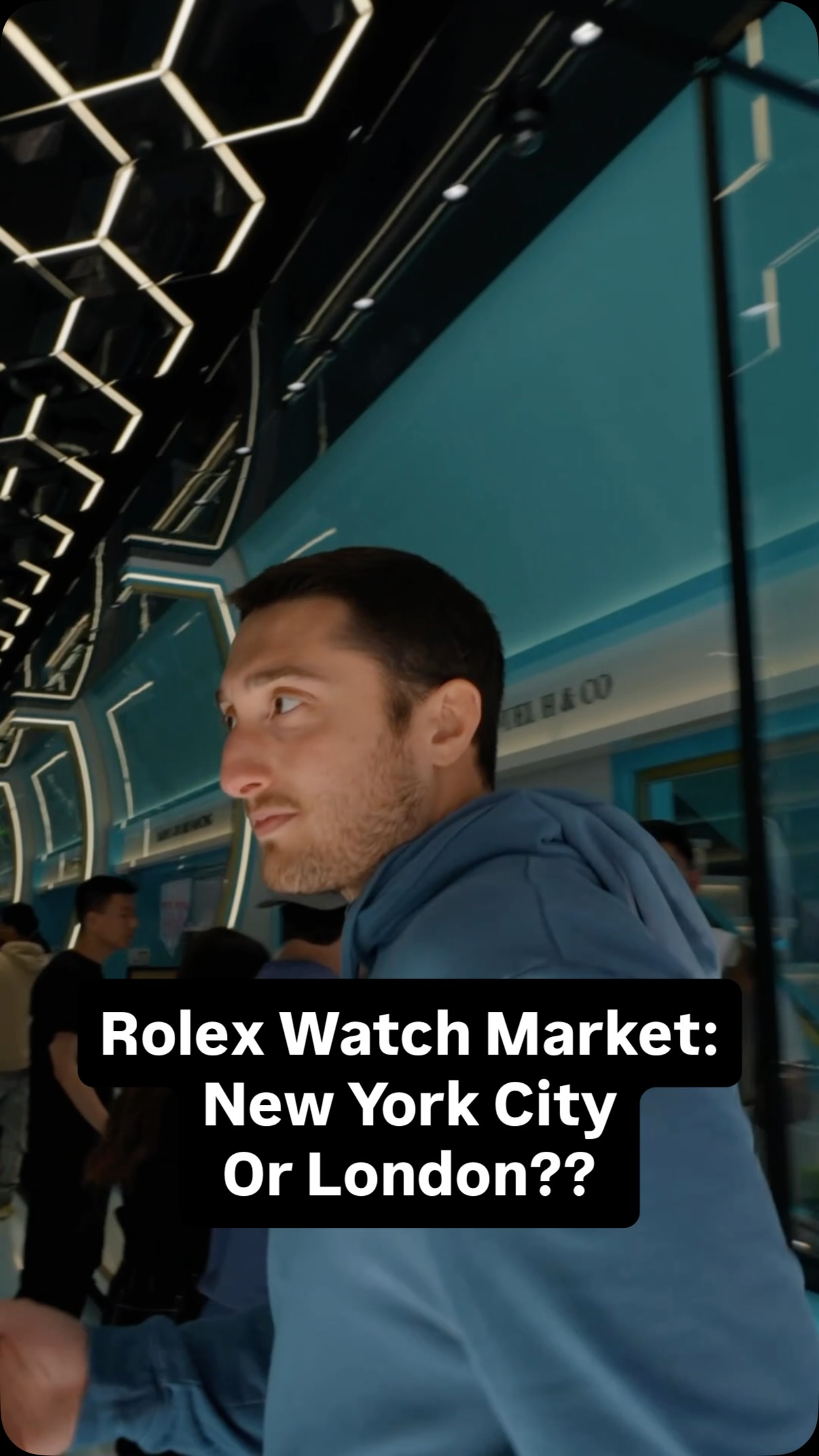 Can you buy a Rolex in London and sell it in New York City for a profit???
#rolex #watches #luxury #entrepreneur