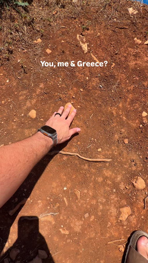Comment “ZANTE” and we will send you our free guide to visiting! 👇🏼 

Share this with the person you want to take to Greece with you 🇬🇷😍

We just arrived to the island of Zakynthos and can’t wait to show even more of this dream destination 😏 

Is Greece on your bucket list? 👀