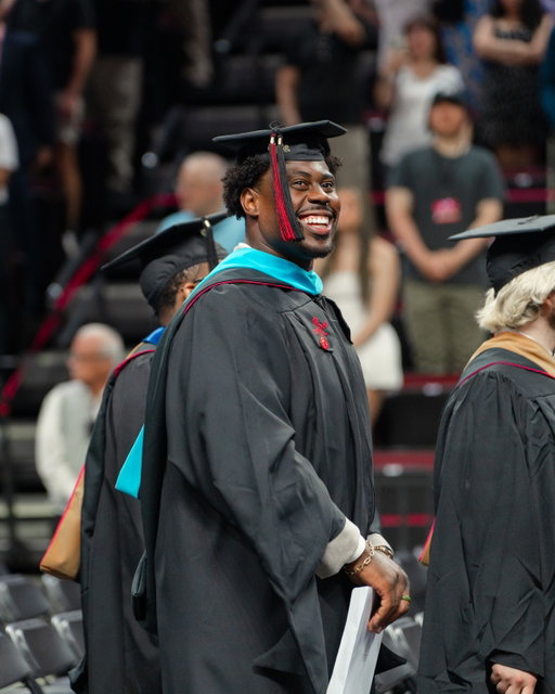Back on the Banks. Degree secured! Sebastian Joseph-Day finishes the mission! 🎓