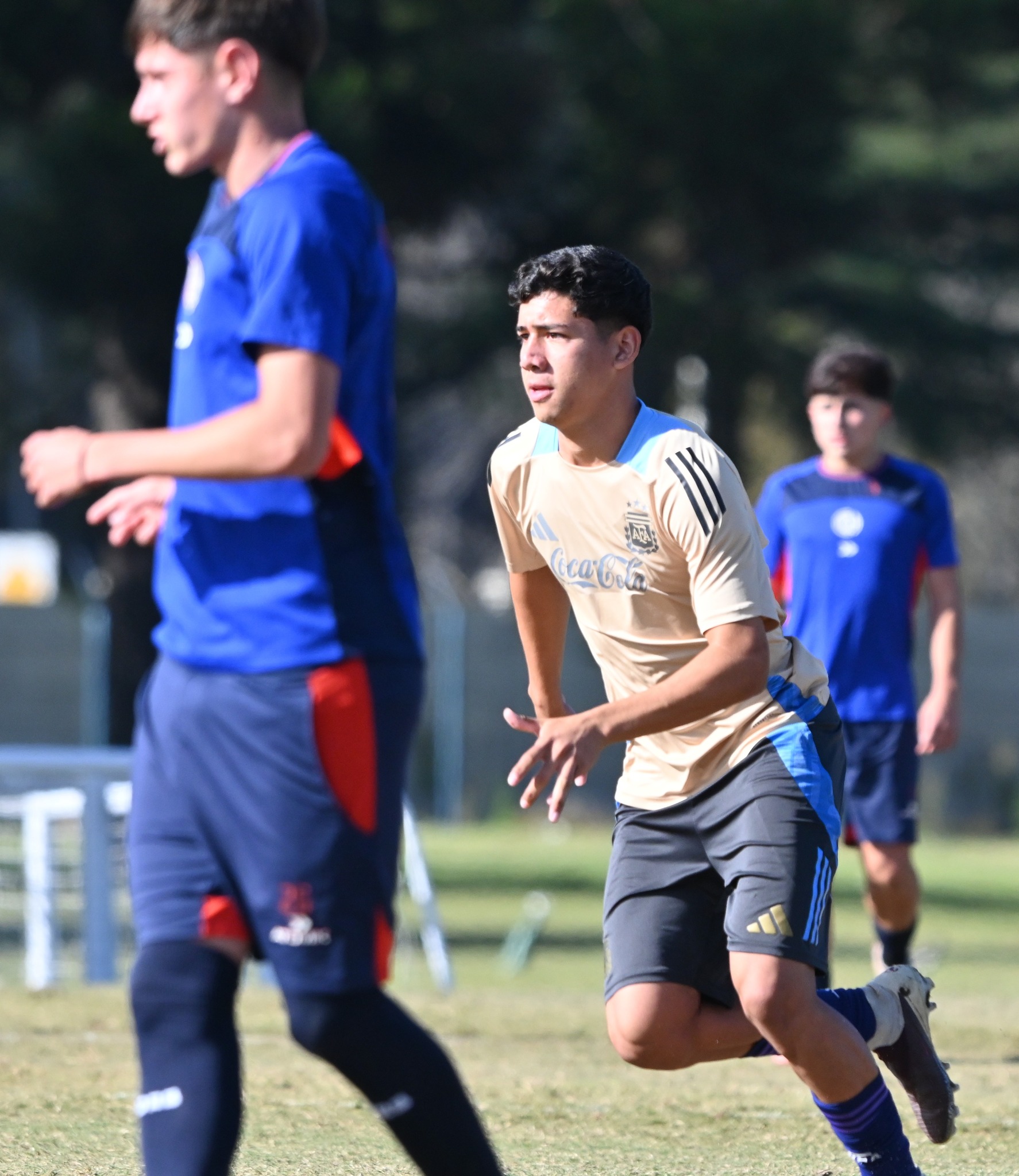 #Sub16 Jornada con ensayo formal ante juveniles de San Lorenzo

🔥 Cerramos la semana y volvemos el próximo miércoles, para realizar el microciclo de preparación final de cara a la Dream Cup 🙌

🚀🏆 Del 3 al 7 de junio, torneo internacional en Fukushima:

🗓 3/6: Argentina - Francia
🗓 5/6: Argentina - Costa de Marfil
🗓 7/6: Argentina - Japón

❤️‍🔥 ¡Vamos los pibes! 🇦🇷