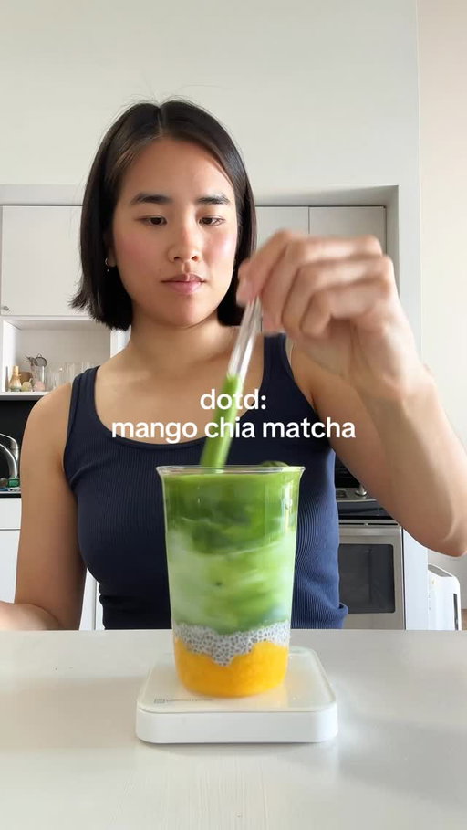 drink of the day <3

i’m back and with shorter hair for the summer! i fell into a bit of a rut (as one does), but nothing needs to be that serious and maybe my fun drink of the day will inspire you to do something for yourself today🤍

#matcha #homecafe