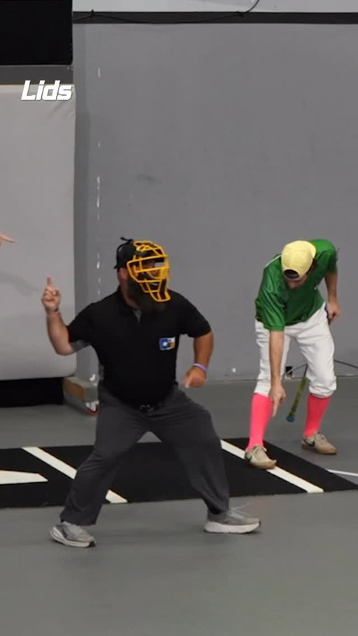 Can’t leave the box!

#blitzball #mlb #baseball #bananaball