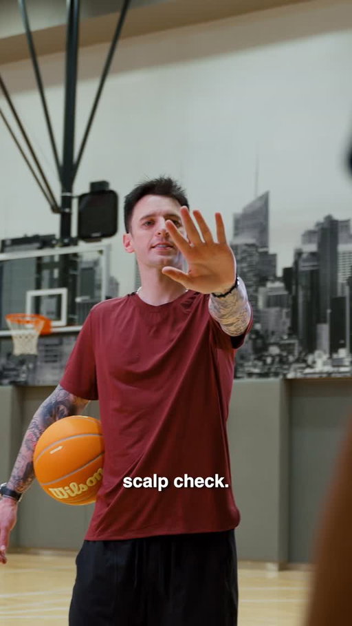 I’m always focused on the details every workout… Coach Melo said get the flakes outta here 😂 had to lock in with @cerave #Ad
