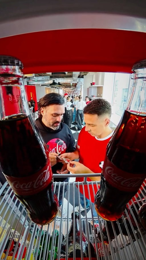 ¿Quién está activo para cambiar laminitas pues? Dejen en los comentarios cuáles tienen y armamos el cambio de una.

Ya saben, busquen las laminas especiales detrás de la etiqueta de las botellas de Coca-Cola de 1.5 L 🥤🔥 

#Publicidad @Cocacolacol

https://www.coca-cola.com/co/es/legal/tyc-panini-under-the-label