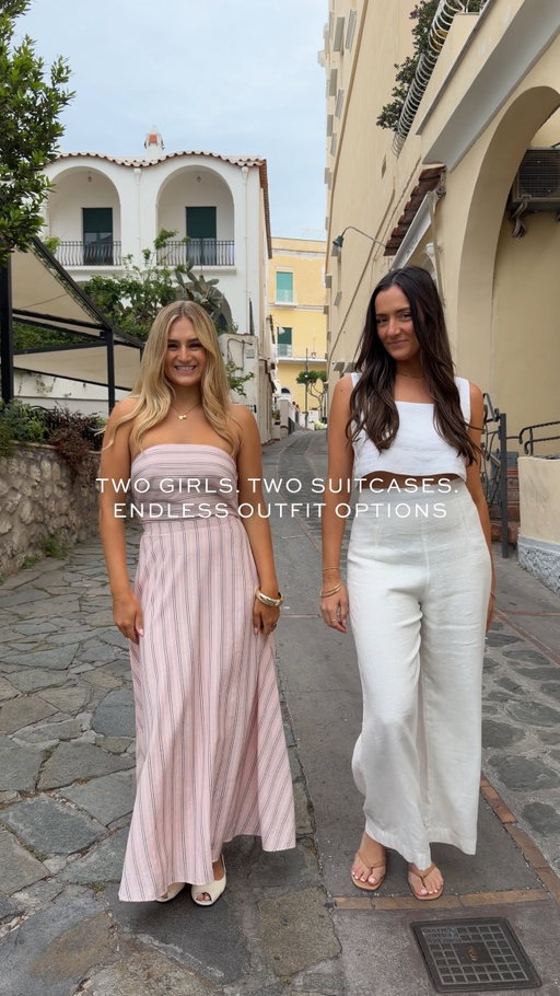 The best thing about travelling with your besties? Double the outfits, zero the effort 💗☀️