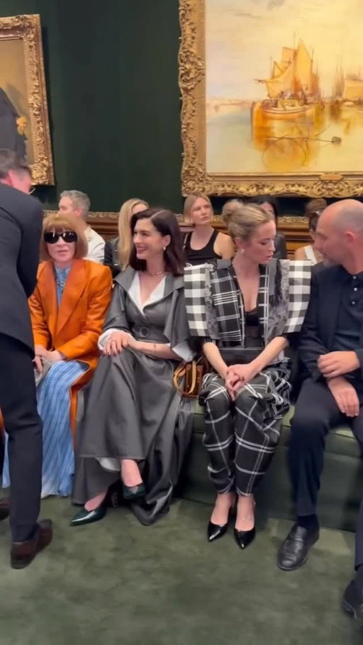 It was a “Devil Wears Prada” reunion for costars @annehathaway and Emily Blunt, who sat front row at the @louisvuitton cruise show on Wednesday, alongside Anna Wintour.

Video: @thealexbadia