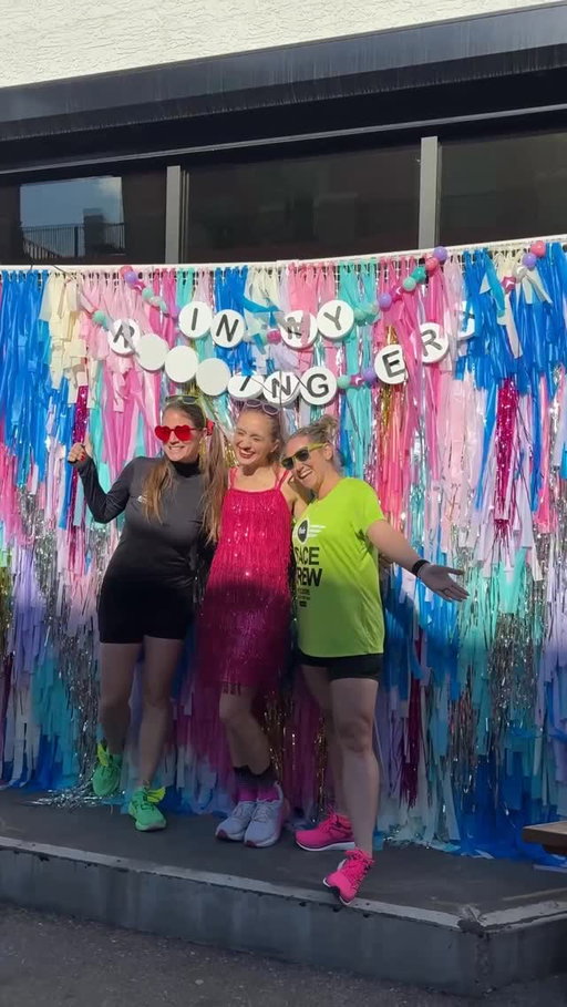 A little shake out run, Taylor Swift style 💖✨3km of friendship bracelets, good vibes, and post-run ice cream with the best crew around 🍦🏃‍♀️🎶

Nothing like shaking it off before race weekend with a community that knows how to have fun 🫶

#calgarymarathon #runcalgary #morethanrun