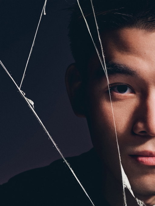 .
“People have started to study my game. 
My endurance. My timing. The way I build a rally. 
 
What used to feel instinctive now feels expected.  
 
So I’ve had to go beyond it.
Away from what people already know.
 
The habits that brought me here are now the ones I have to break.”

“สิ่งที่คนเริ่มจับตามองมากขึ้นตอนนี้ คือสไตล์การเล่นของผมเอง
ทั้งเรื่องความอึด วิธีต่อเกม แล้วก็จังหวะการเล่น
 
อะไรที่เมื่อก่อนเล่นไปตามธรรมชาติ
 
ตอนนี้หลายคนเริ่มอ่านเกมผมออกมากขึ้นแล้ว
มันเลยเป็นช่วงที่ผมต้องพัฒนาตัวเองต่อ
 
ออกจากสิ่งเดิมๆที่คนเริ่มคาดเดาได้
 
วิธีเล่นที่พาผมมาถึงตรงนี้
ตอนนี้ก็เป็นสิ่งที่ผมต้องเริ่มปรับเหมือนกัน”

#KunlavutVitidsarn #MasterOfDeception