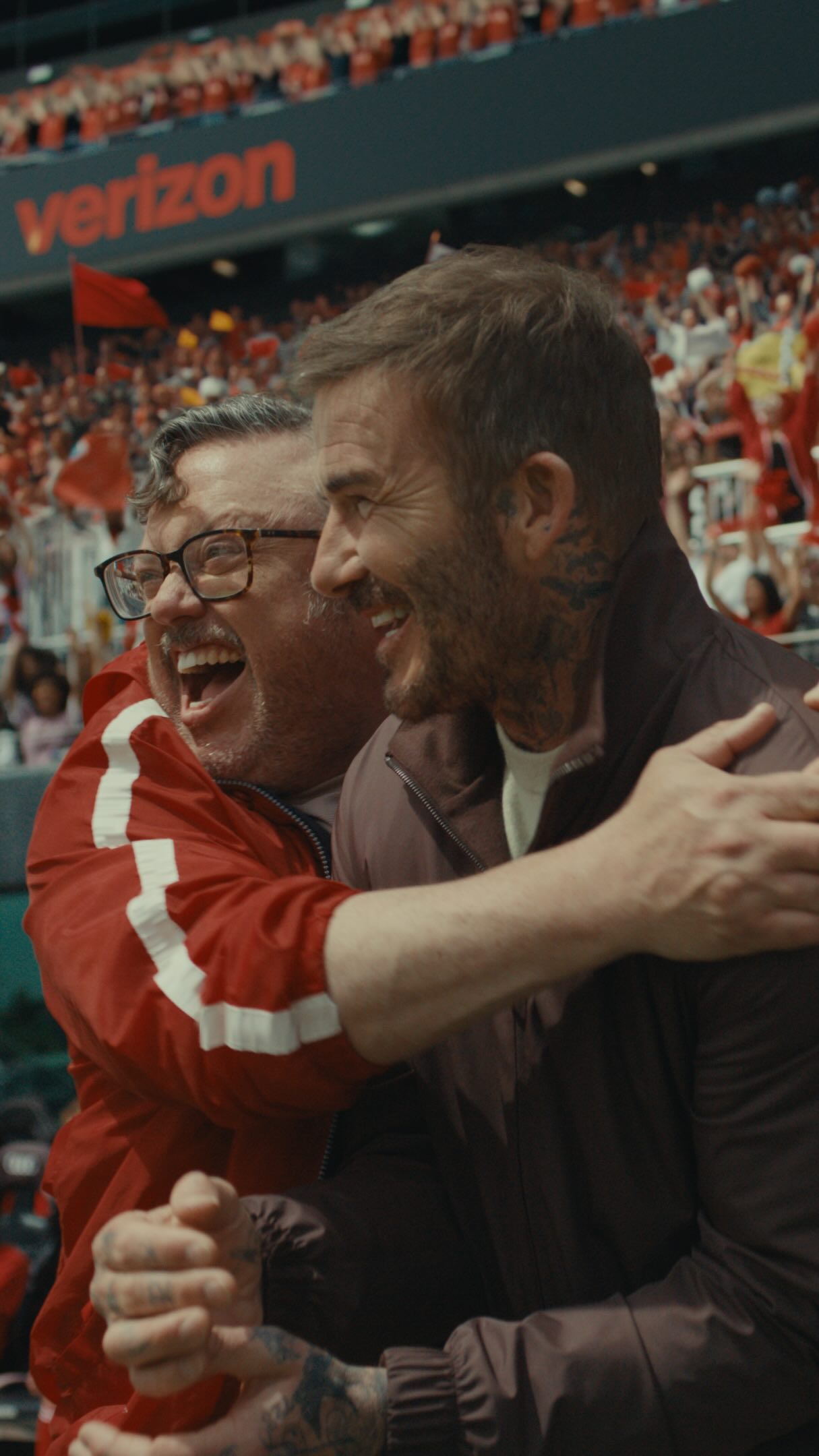 Yep, those are Verizon customers pitchside, and you could be one too. Your next chance to grab pitchside access tickets, available on 6/1. No one gets you closer to the FIFA World Cup™ than Verizon.
