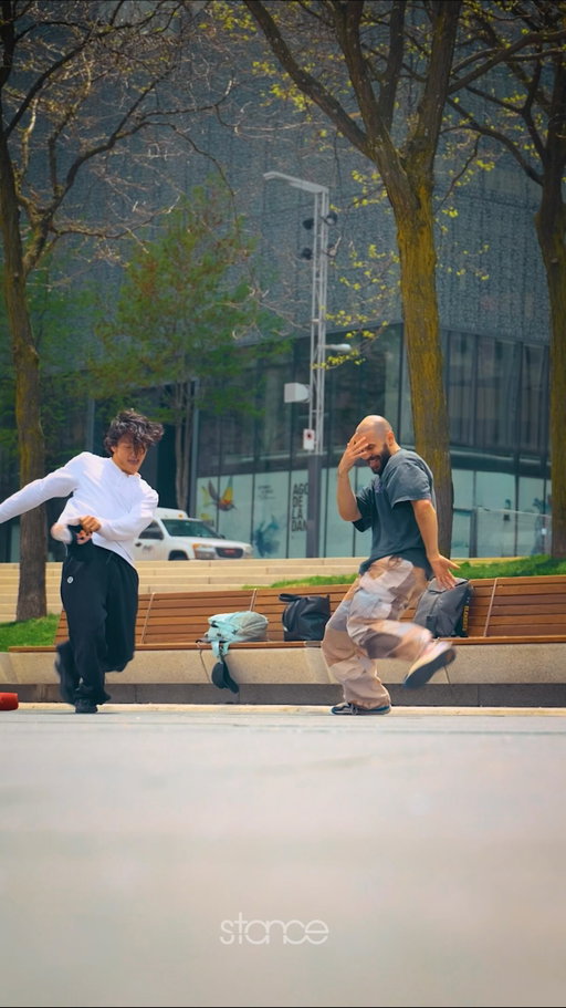 catching the rhythm in Montreal with Phil Wizard and Mass @philkwizard @mass.le.corrompu 🇨🇦 

🎶 @mrjacobbanks Jacob Banks - A Tree Never Waters Itself
🎞️ @daniel.stance 

🎥 @lumix #s1ii 24-70