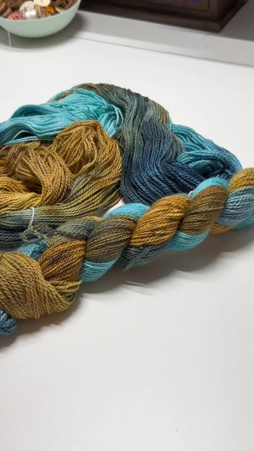 Norðursigling | Northern Sailing

Hand dyed by me. 40% Icelandic 60% merino blend.

Launching May 25th. Head to the link in my bio to subscribe to be the first to know when the new Icelandic Collection drops.