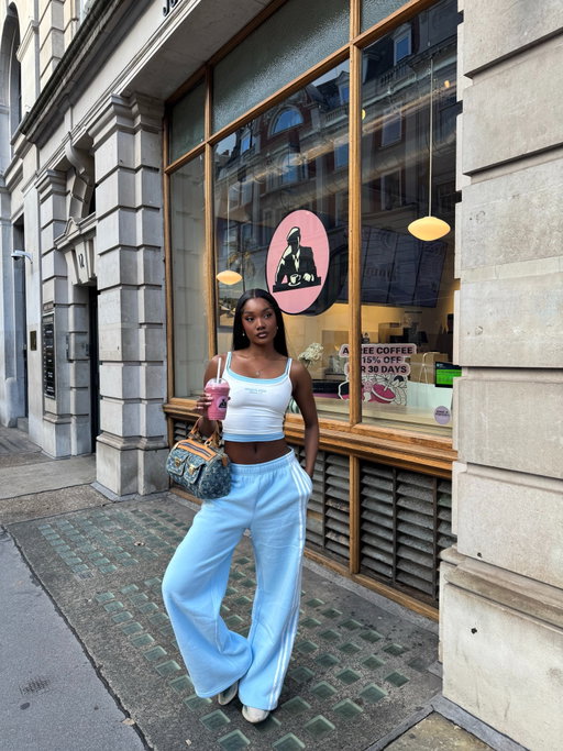 Match my fly 🦋🩵✨ @whitefoxboutique 

AD | Discount code: ALTOUMVUAMATT 🩵