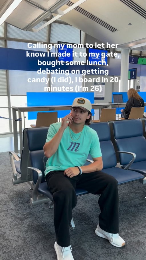 Always keeping her posted

(Idea Credits: @iamjoshcarroll )

#funny #call #mom
