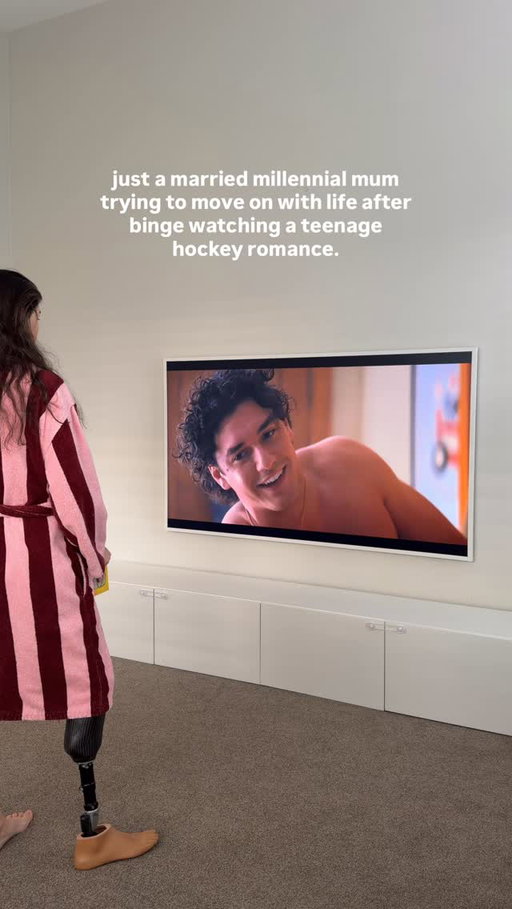 Anyone else struggling to think about anything else this week? And thinking they can relate more to the teenagers in the show than the parents who are closer to our age 😂

I need another show to get lost in! Or a book!! Comment below your recommendations 👇🏼🫶🏼