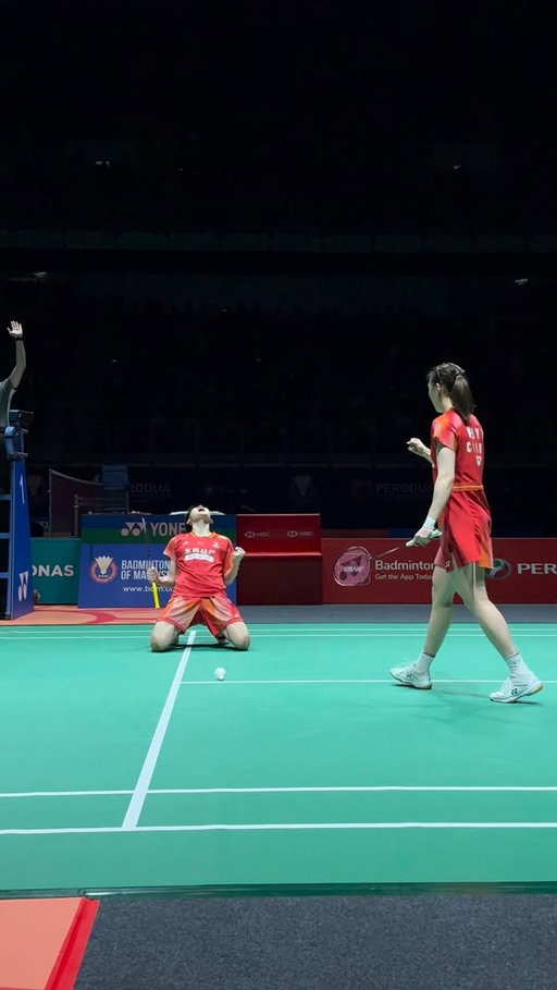 Wei Ya Xin & Gao Jia Xuan won the tickets to the semifinals of PERODUA Malaysia Masters 2026! 💪💪

#MalaysiaMasters2026 #BWFWorldTour #BadmintonReels #BWFreels