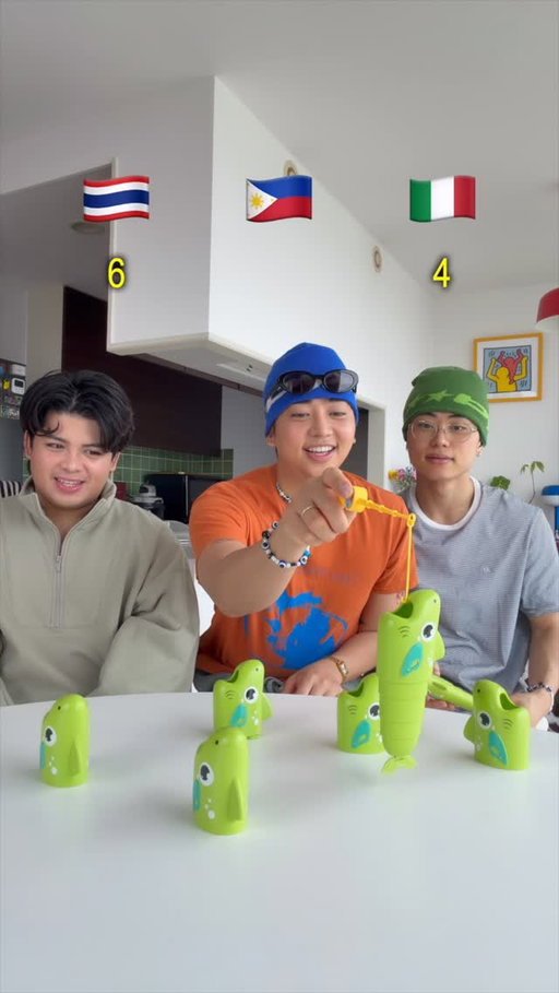 Catch the biggest fish 🎣🐟 Lunch cuisine edition! 😎 Filipino food vs. Thai food vs. Italian food 🇵🇭🇹🇭🇮🇹 #fishinggame #longestfish #familygame #lifeinjapan #reelbigcatch