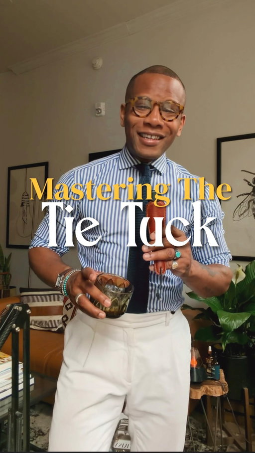 Take the risk and tuck your tie into your pants! It’s a clean look that might come off “grandpa-like”! But, who’s hating on grandpa!?

It’s a bit prep and at the same time very internationally coded. Just make sure you’re wearing a high waisted trouser and you’re good to go!

What’s your take on the “tie tuck”?

Knit tie by @rculturi 
White corduroy trouser @spiermackay 
Custom shirt by Buttons & Threads 

#mensstylepro #menswear #mensstyle
