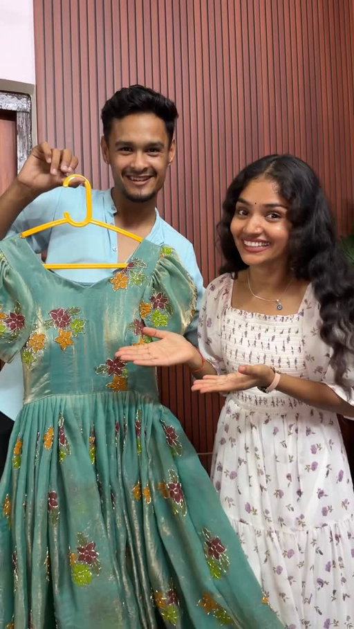 Advance “Birthday gift”🎁 wow😍✨
.
#misshosiyar #viral #reels #shorts #minivlog