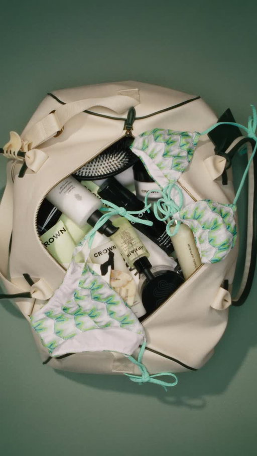 Our version of “packing light” for a long weekend. ☀️