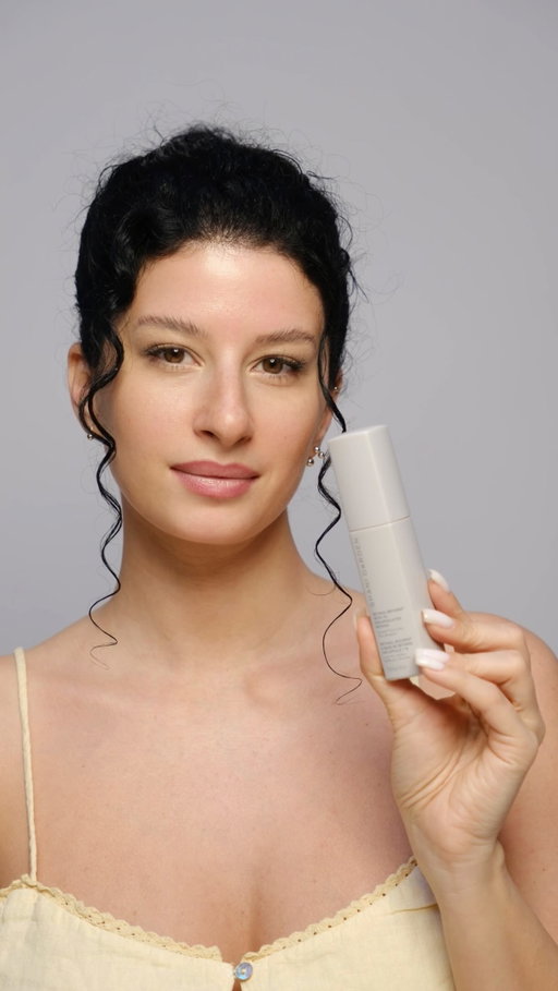 ✨ Your best skin is just 2 weeks away! ✨
Meet the iconic @shanidardenskincare Retinol Reform. Powered by advanced encapsulation technology and wrinkle-reducing tripeptides, this formula delivers dramatic results without the irritation.
The clinical proof is in the numbers:
🔸 100% saw an improvement in skin tone evenness & brightness
🔸 100% saw an improvement in skin texture & smoothness
🔸 94% saw an improvement in skin elasticity
Say goodbye to fine lines and dullness, and hello to visibly softer, firmer, and more resilient skin. Ready to upgrade your night routine? 💆‍♀️✨
