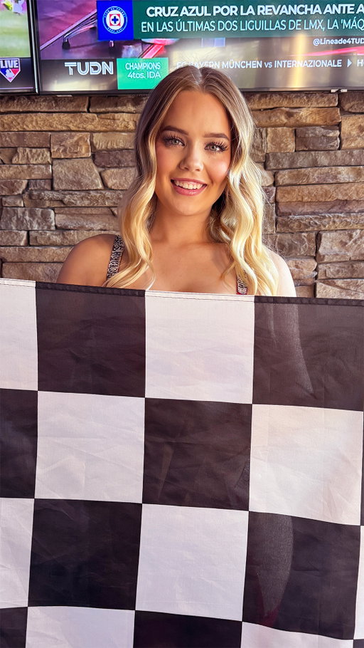 Enjoying the red hot views of Tequila y Cerveza? The party never ends at Twin Peaks! Race to the lodge this Sunday at 11:45AM CDT for the hottest view of Indy’s iconic 500 mile race. Fuel up with a seared to order cheeseburger or hand battered chicken tenders, and it might just be the best lodge lunch of the year.