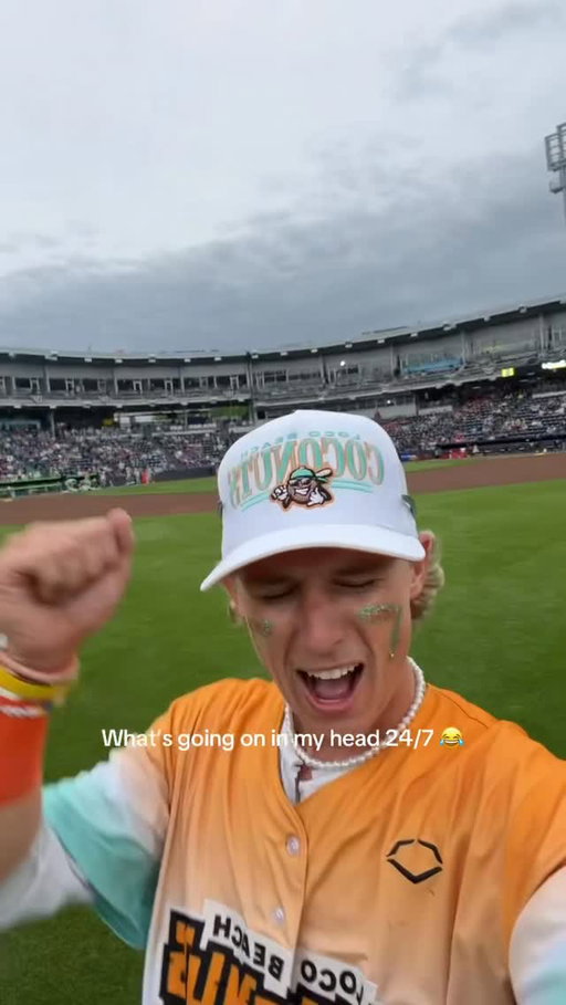 Can’t get this out of my head 😭😂
.
.
.
.
.
.
.
.
#baseball #daltonmauldin #puertorico #baseballplayer #ballislife