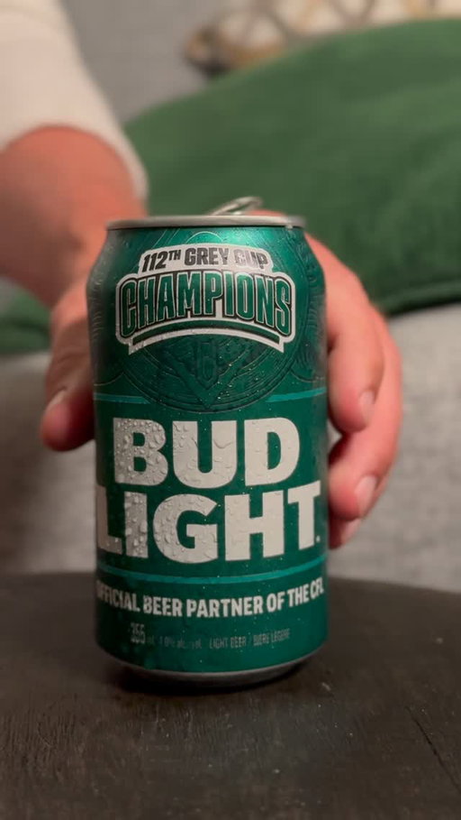 #BudLightPartner Bud Light brewed these limited-edition 112th Grey Cup Champion cans to the sound of the entire 112th Grey Cup game, inclusive of the inaugural Bud Light Halftime show... 

..literally with the roar of the crowd playing inside the brewery the entire time!

Pretty cool piece of Canadian football history you can collect heading into the new CFL season. 

Only available in Saskatchewan at participating retailers while supplies last. Enjoy Responsibly. #19+ @budlightca @cfl
